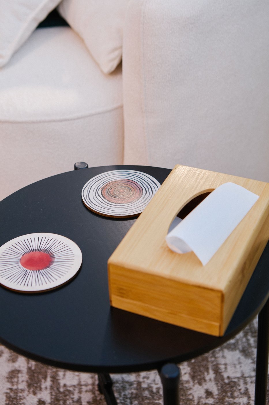 Detalhe da mesa lateral